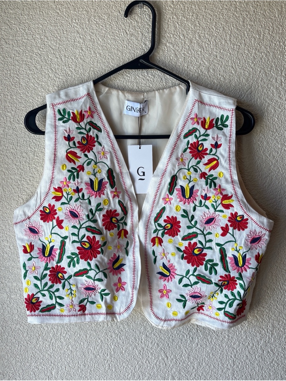 GINGER Embroidered Floral Vest in Cream with flowers/colorful/bright design